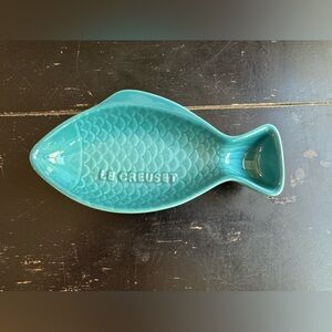 Le Creuset Aqua Blue Fish Dish - Ceramic Stone ware Bowl Appetizer Dip Plate